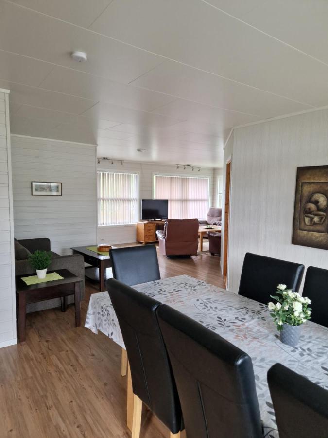 Lyngen Fjordcamp Villa Nord-Lenangen Exteriör bild