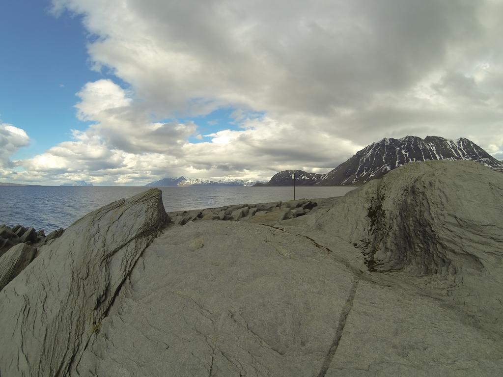 Lyngen Fjordcamp Villa Nord-Lenangen Exteriör bild
