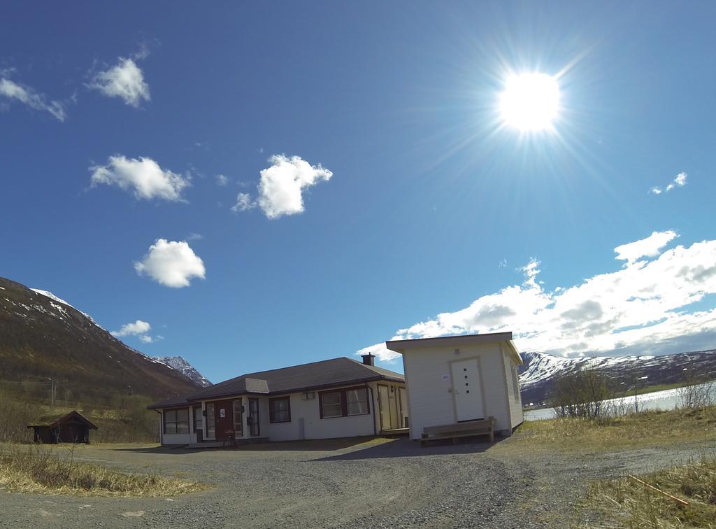 Lyngen Fjordcamp Villa Nord-Lenangen Exteriör bild