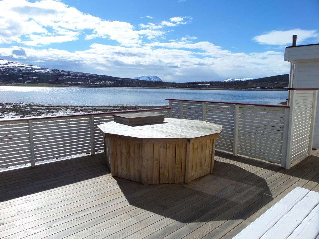 Lyngen Fjordcamp Villa Nord-Lenangen Exteriör bild