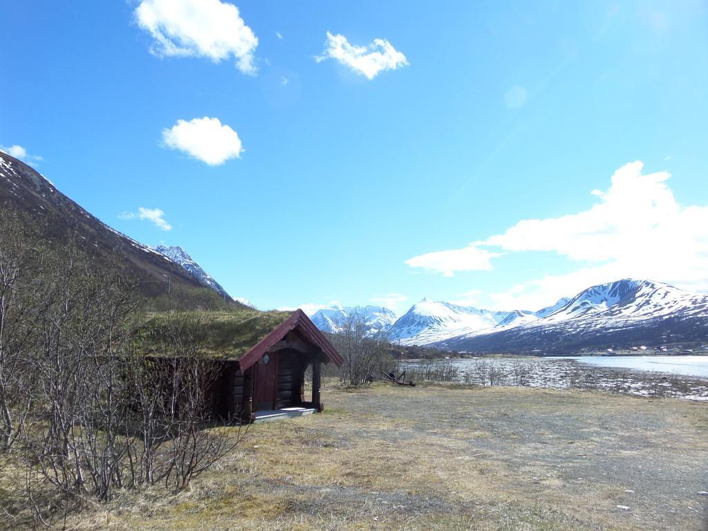 Lyngen Fjordcamp Villa Nord-Lenangen Exteriör bild