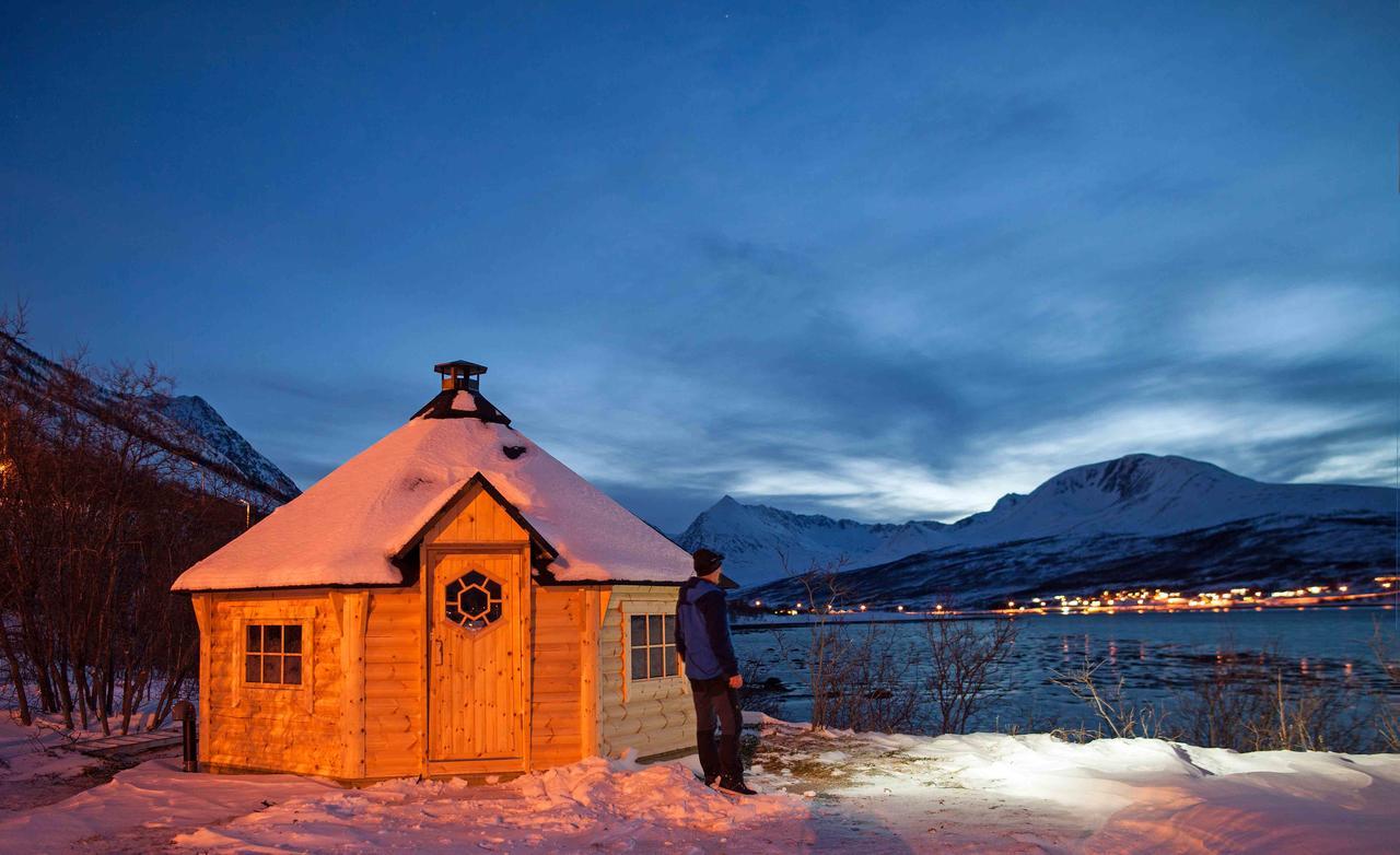 Lyngen Fjordcamp Villa Nord-Lenangen Exteriör bild